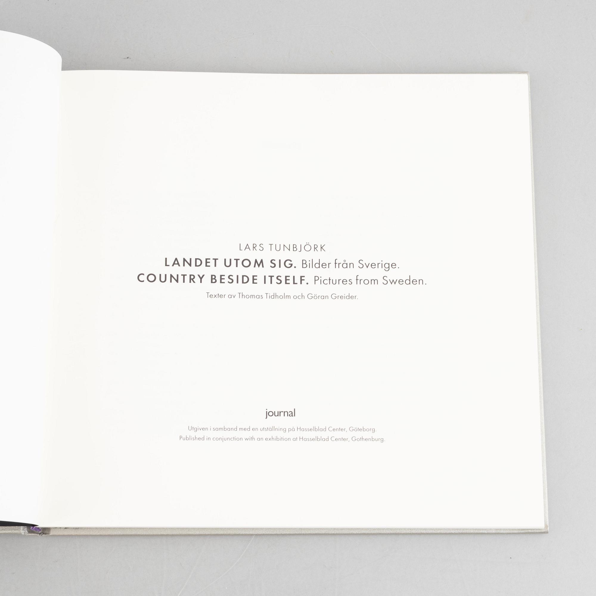 Lars Tunbjörk, bok "Landet utom sig", 1993.