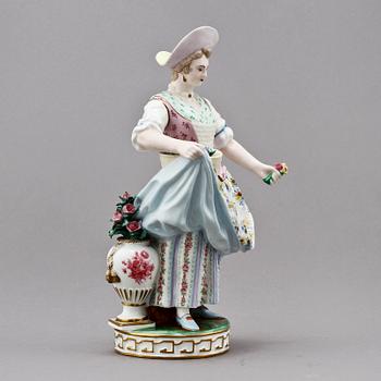 FIGURIN, porslin, Rörstrand, 1874.