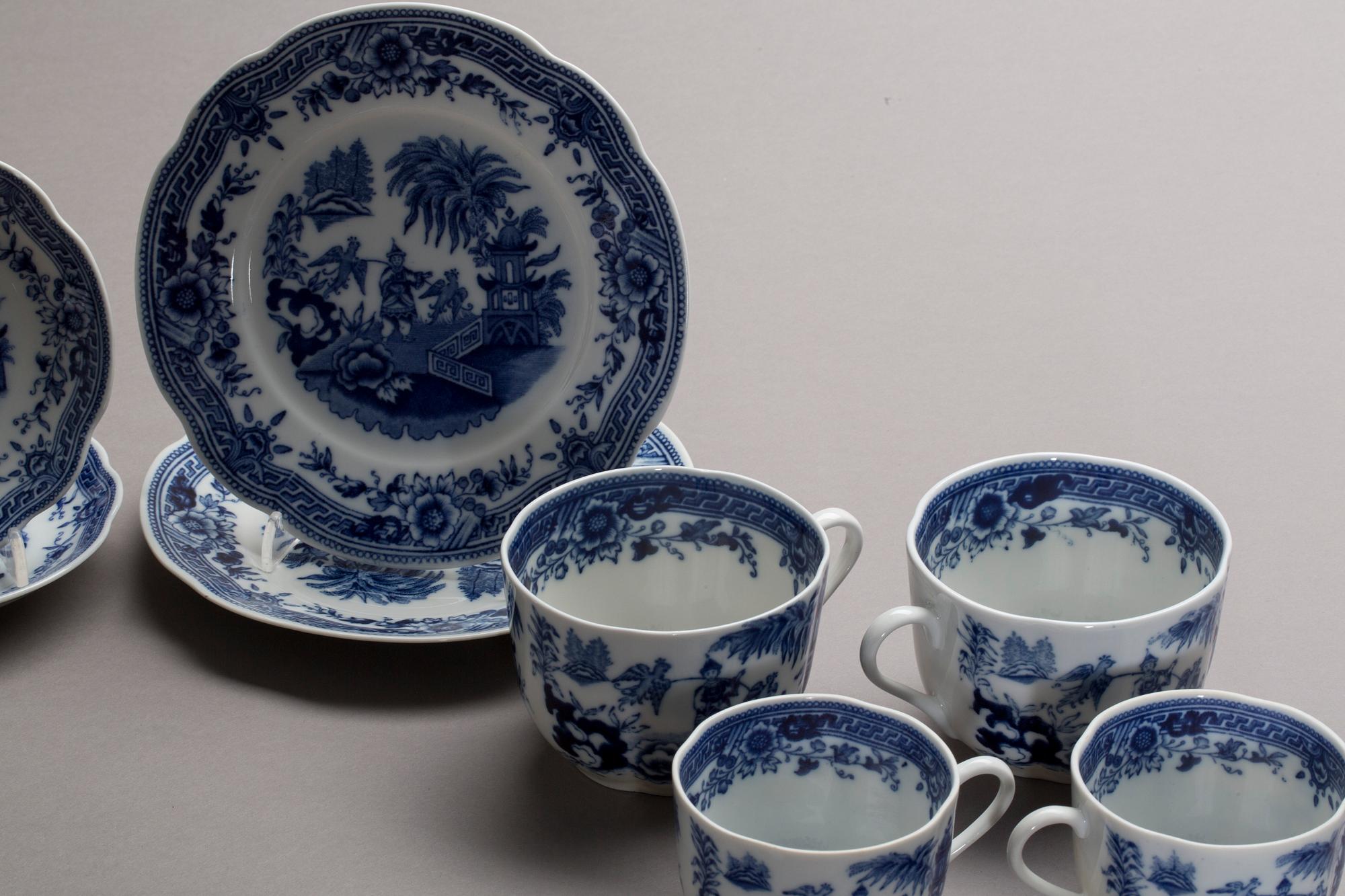 KAFFESERVISDELAR, ca 20 delar."Singapore" Arabia.