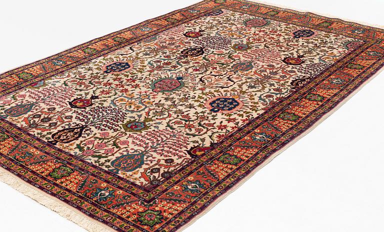 Matta, semiantik, Täbris, ca 286 x 190 cm.