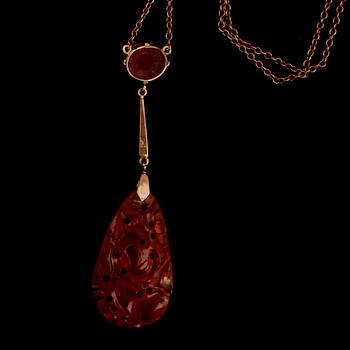 COLLIER, 9 k, med karneol.