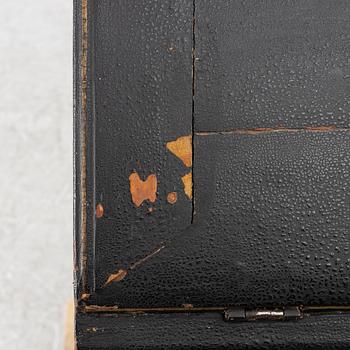 Writing cabinet, first half of the 19th century.