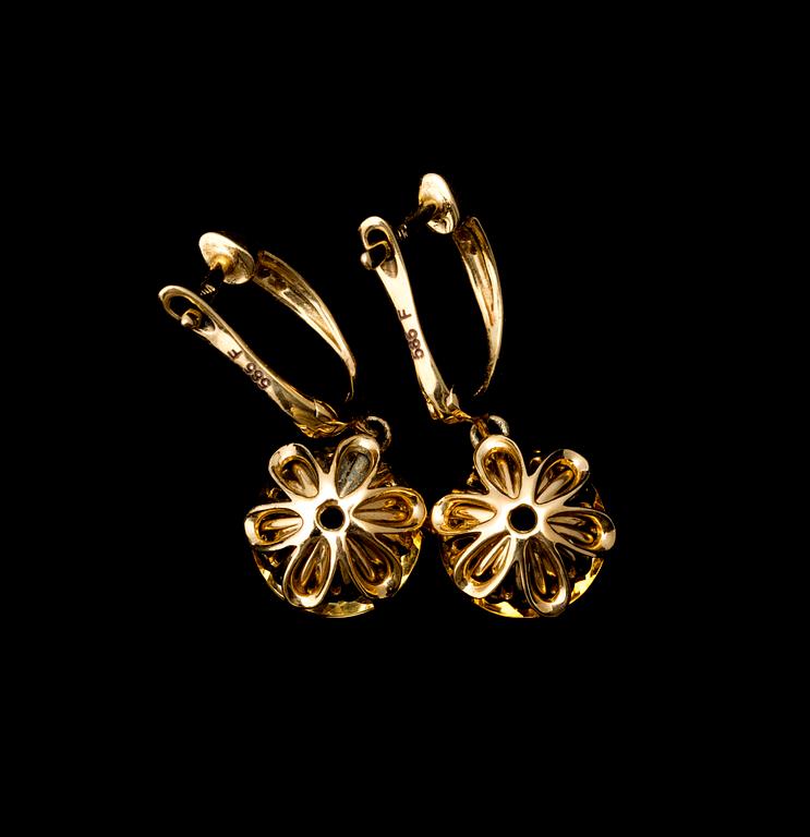 ÖRHÄNGEN, ett par, 14 k guld med citriner samt diamanter.  Vikt ca 3 g.