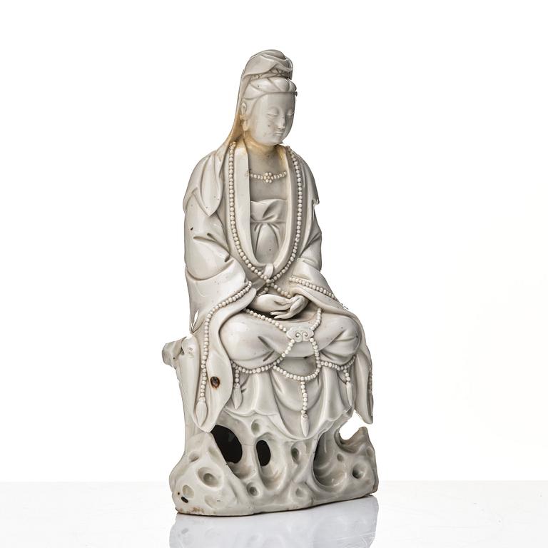 A Chinese blanc de chine figure of Guanyin, Qing dynasty, 18th Century.