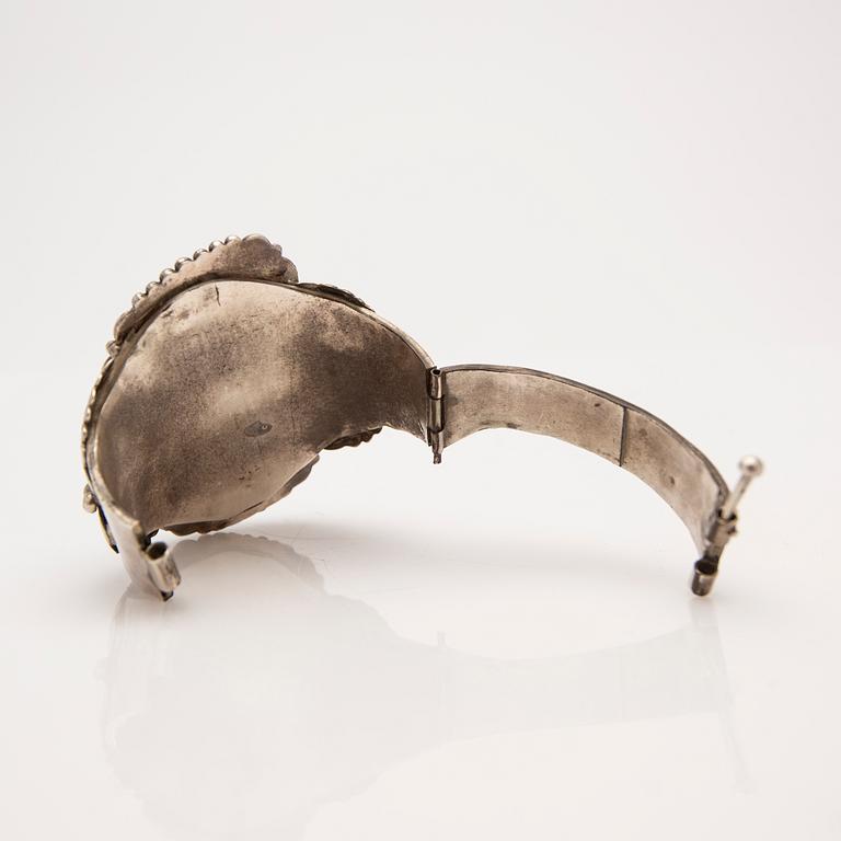 Bracelet, silver set with turquoise.