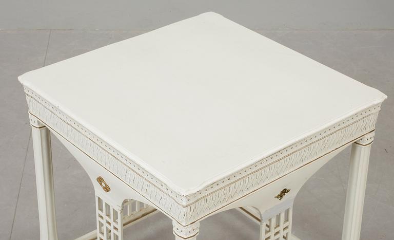 BORD, gustaviansk stil, 1900-talets mitt.