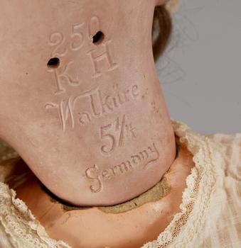 BISKVIFLICKDOCKA, Tyskland, 1900-talets första del. Kley & Hahn. "Walküre".