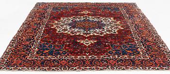 A Bakthiari carpet, c. 310 x 230 cm.