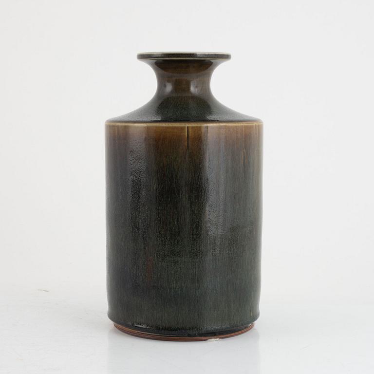 Berndt Friberg, a stoneware vase, Gustavsberg studio, Sweden 1969.