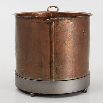 A copper barrel, 19th Century.