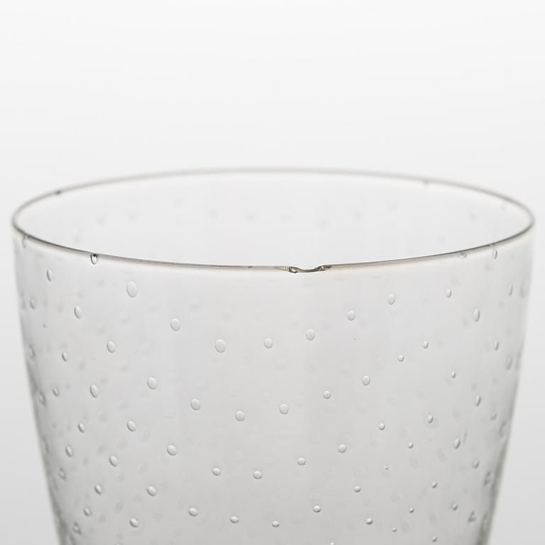 GUNNEL NYMAN, 15-piece Mid-Century Glassware Set by Nuutajärvi, Finland.