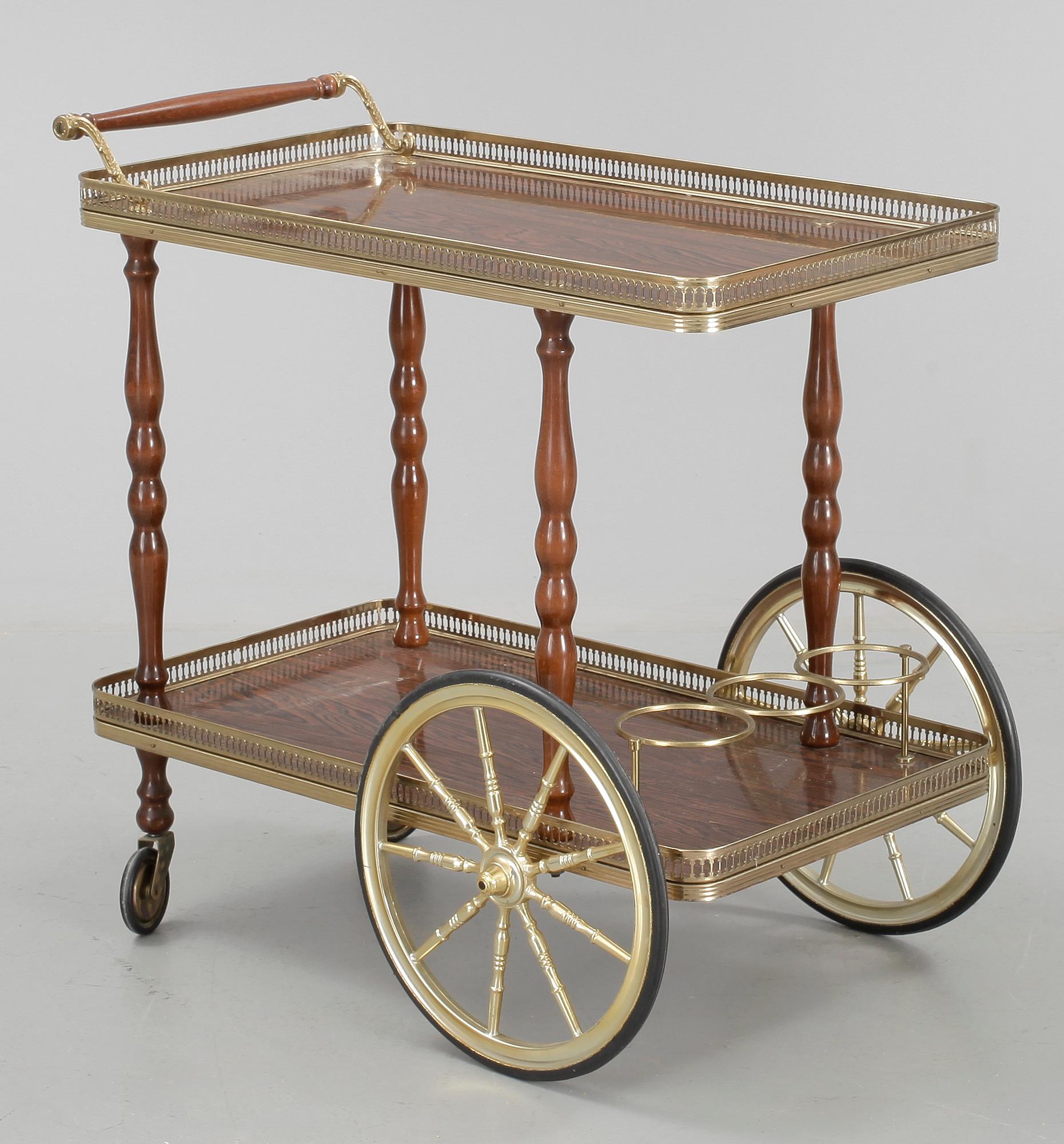 SERVERINGSVAGN, 1900-talets andra hälft.
