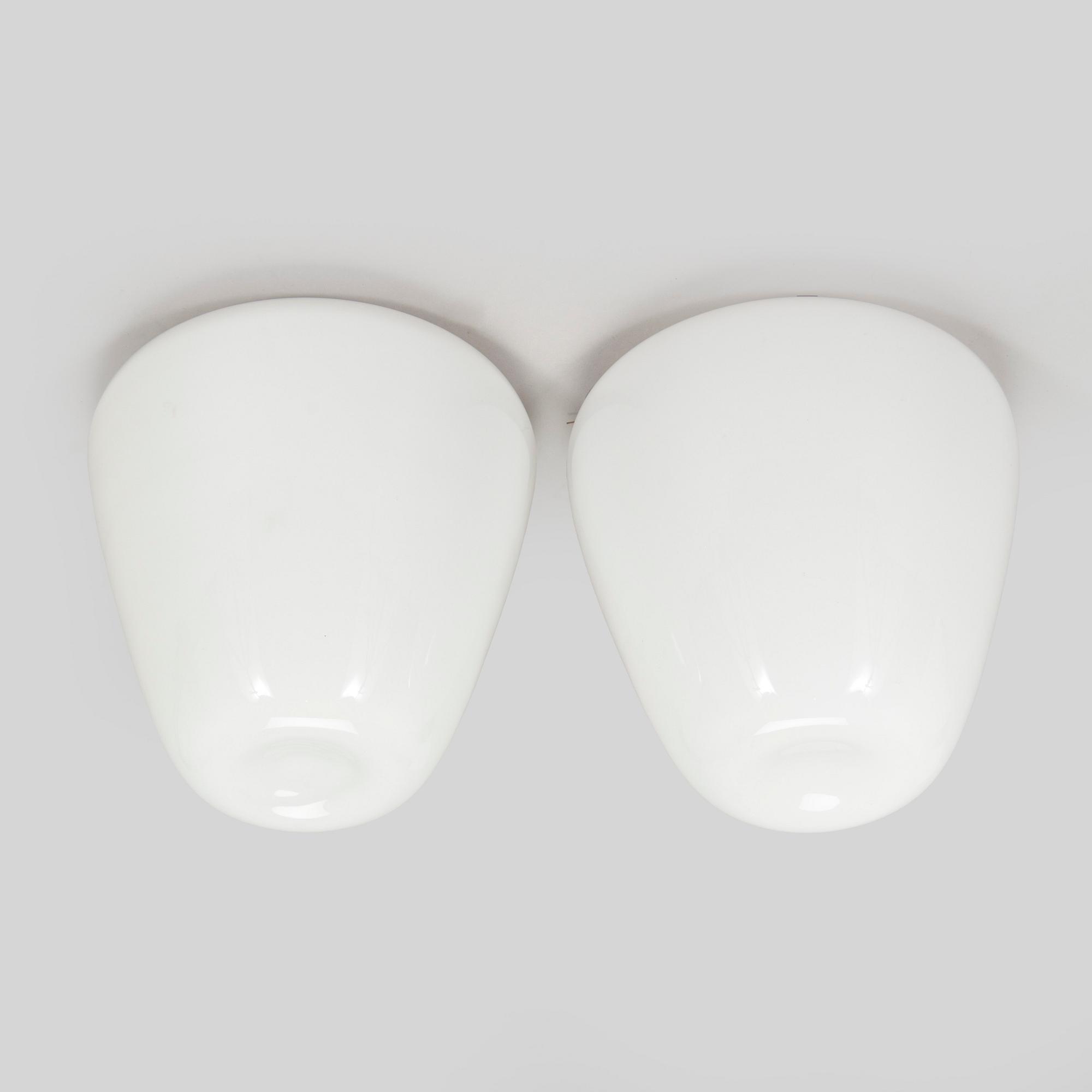 Gunnel Nyman, Kattovalaisimia, 2 kpl, malli 80115, Idman 1900-luvun puoliväli.