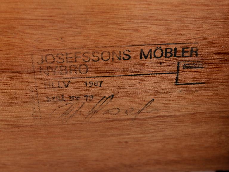 BYRÅ, rokokostil, 1900-talets andra hält.