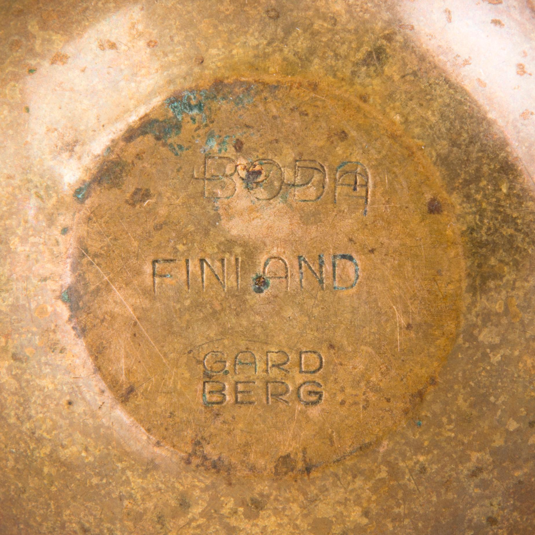 BERTEL GARDBERG, pähkinänsärkijä, signeerattu Gardberg Boda Finland.