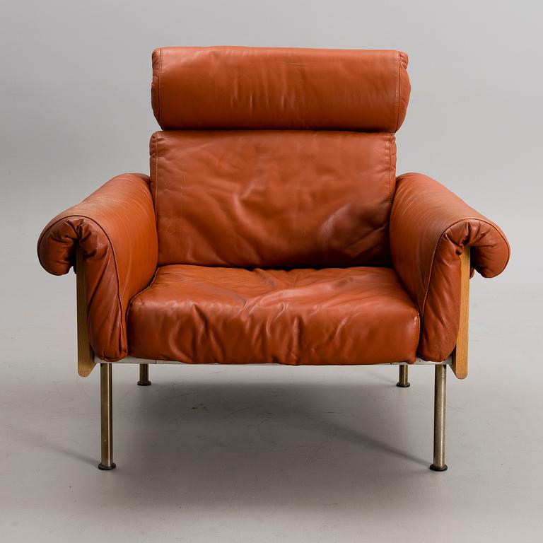 YRJÖ KUKKAPURO "ATELJEE" SOFA AND EASY CHAIR, manufactured by Haimi 1970's. Designed 1963.