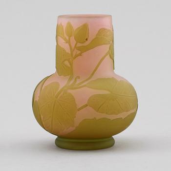 VAS, glas, jugend, Émile Gallé, Frankrike, 1900-talets första hälft.
