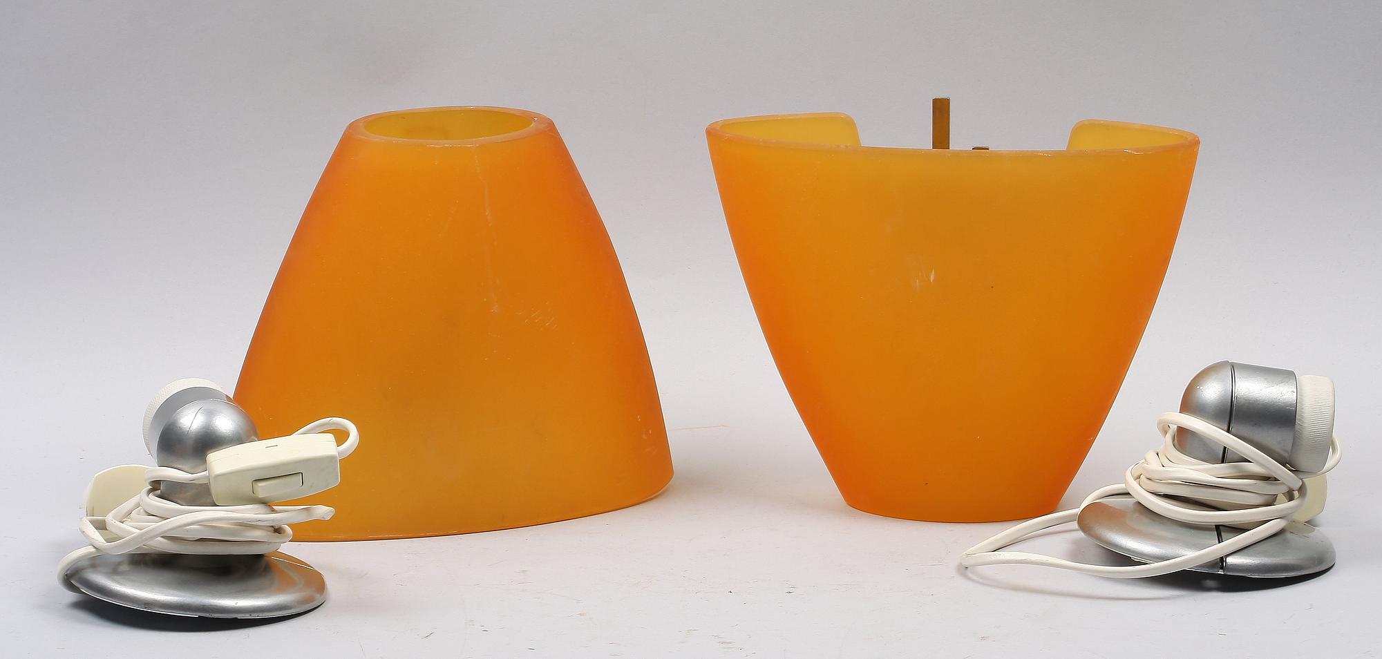 VÄGGARMATURER, ett par. "Sally", Arteluce, Italien.