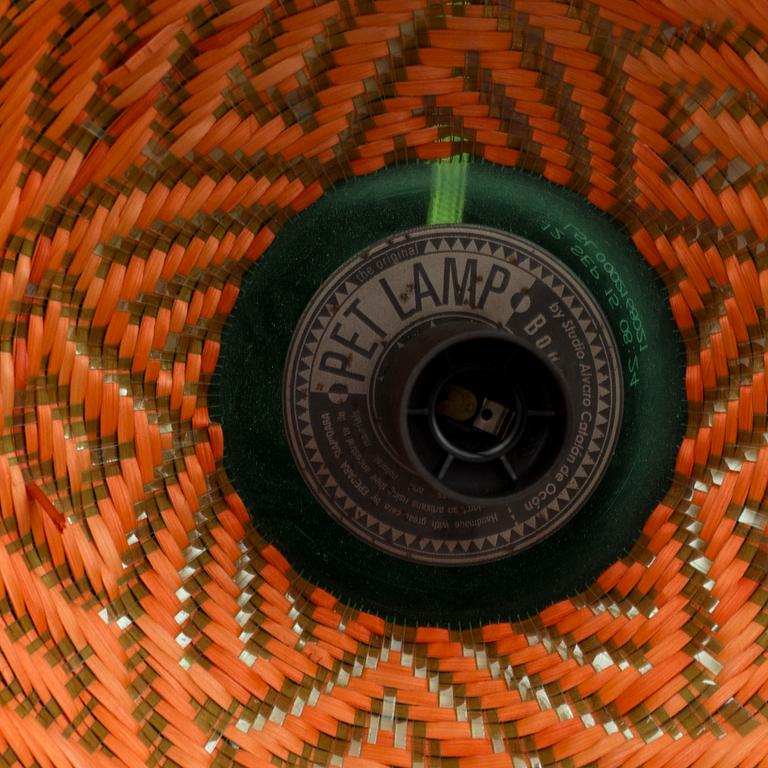 TAKLMPOR, sex stycken, "Petlamps", Colombia, 2012.