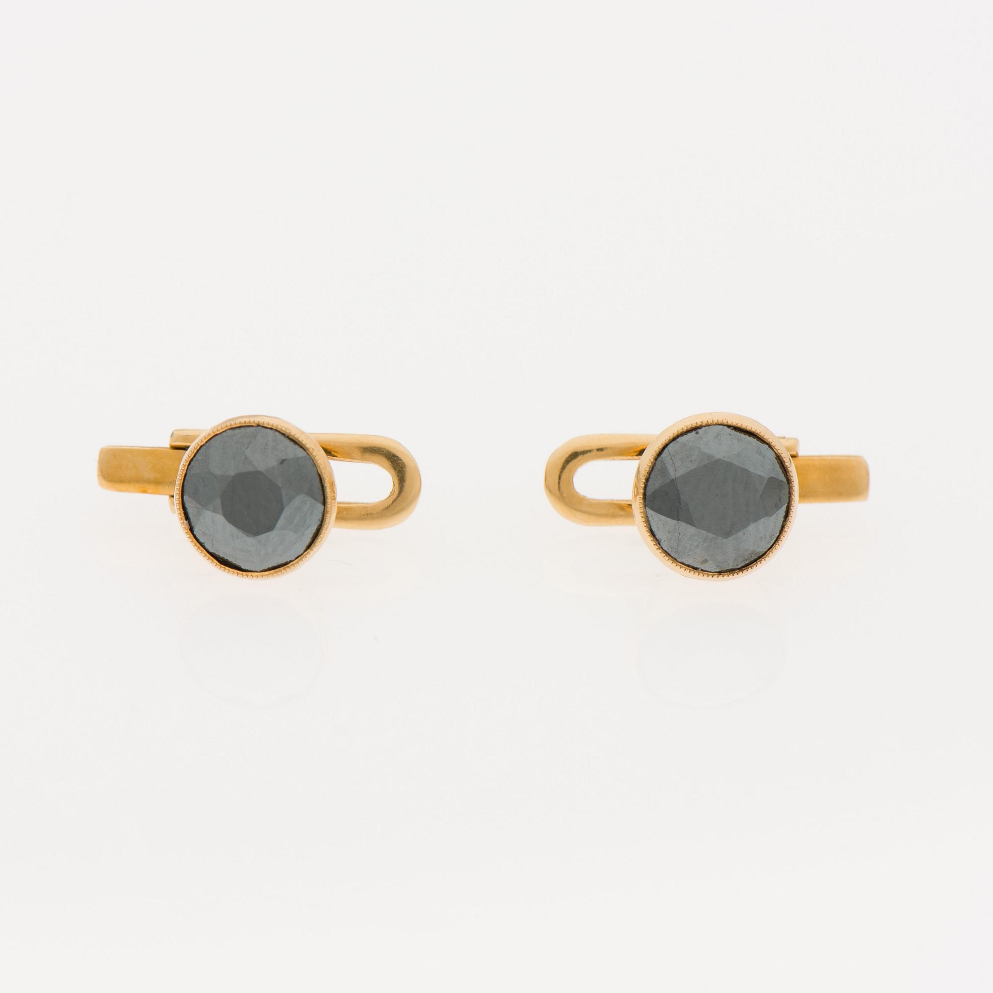 FRACKKNAPPAR, guld 18K, hematiter. Oskar Lindroos Helsingfors. Original etui.