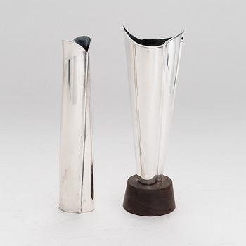 TAPIO WIRKKALA, Two silver vases (916), marked TW, Kultakeskus, Hämeenlinna 1959 and 1962.