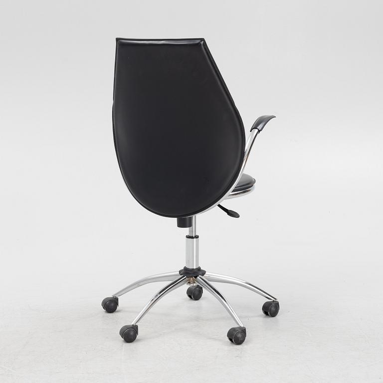 A swivel chair, Italy, around 2000.