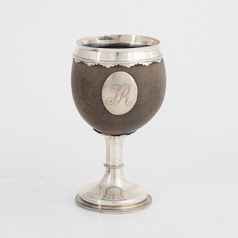 A silver and coconut goblet, unidentifier marks, 19th century.