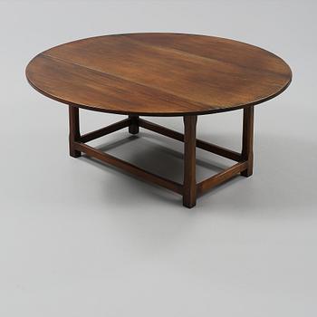 SOFFBORD, mahogny, 1900-talets andra hälft.