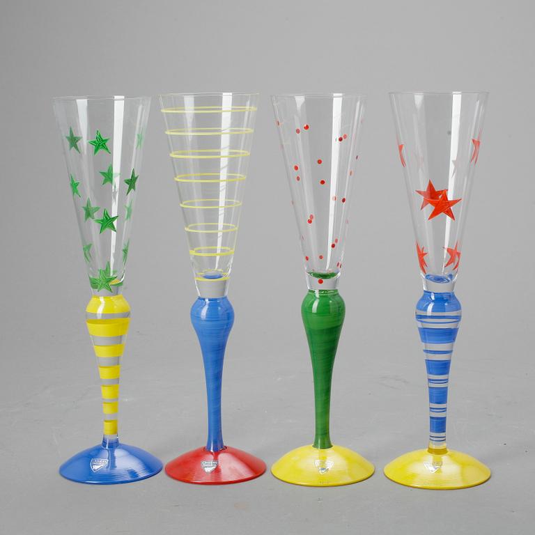 CHAMPAGNESTRUTAR, 4 st, glas, "Clown", Anne Nilsson, Orrefors.