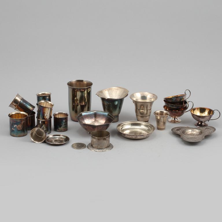 PARTI SILVER, 25 delar, mestadels Sverige, 1900-tal, total vikt ca 1000 g.