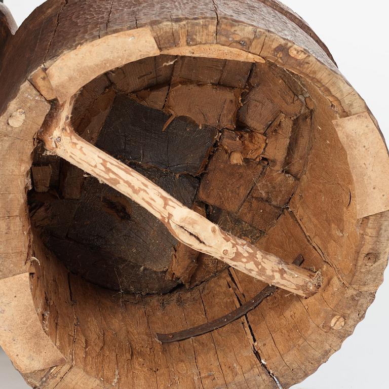 A Swedish folk art pine chair, early 20th Century.