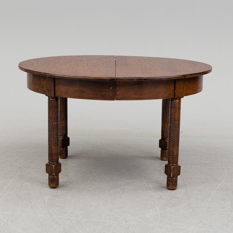 an early 20th century table.