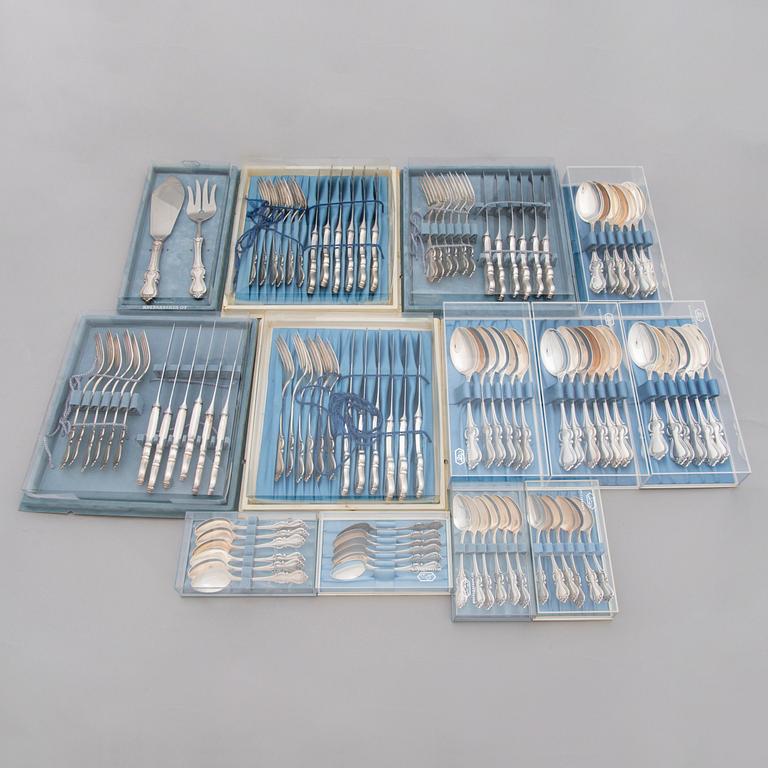 A 98-piece set of 'Romantika' silver cutlery, Kultakeskus oy, Hämeenlinna 1975-1991.