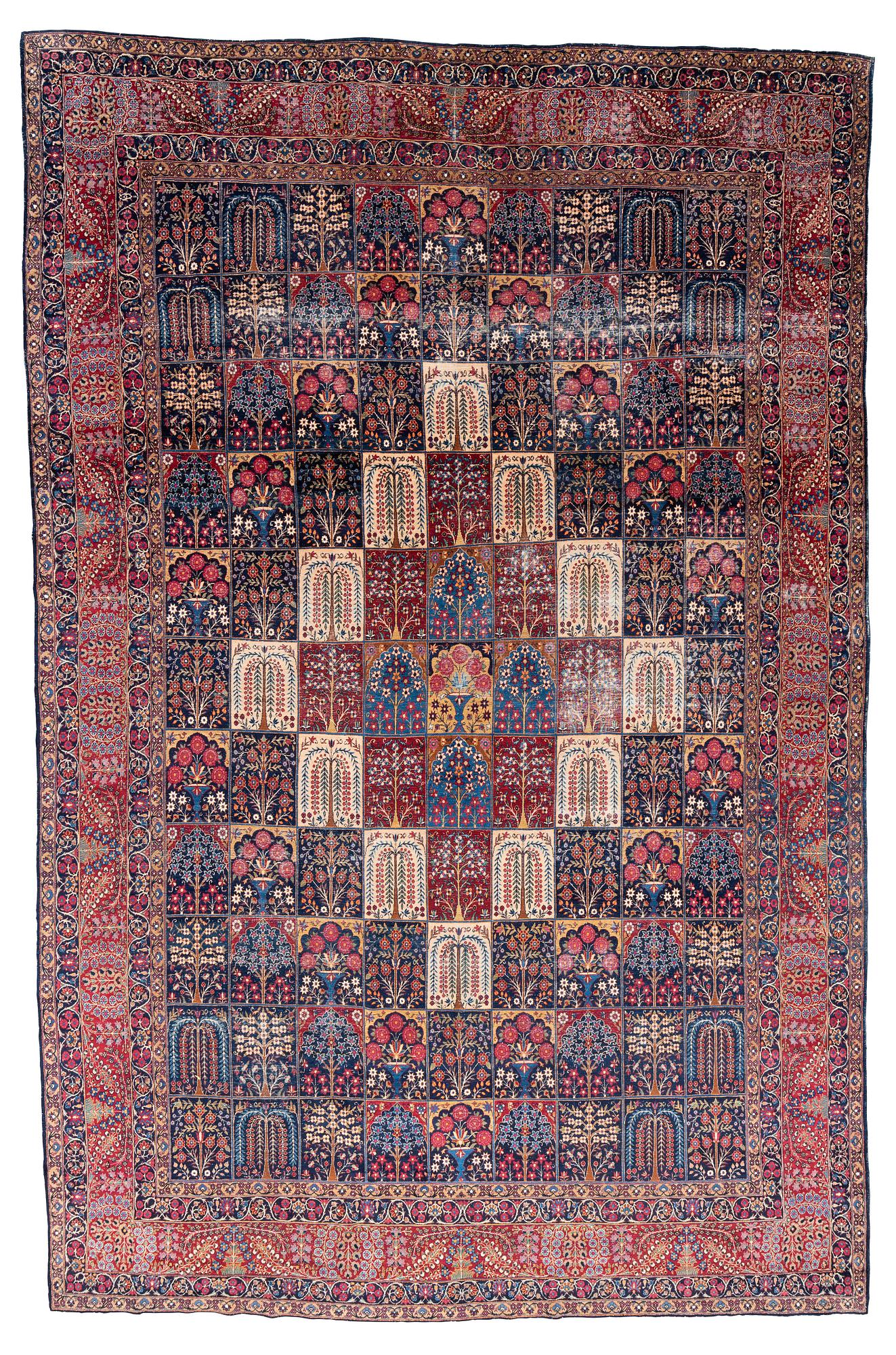 A carpet, an antique/a semi-antique Yezd, ca 557-562 x 366,5-370,5 cm.