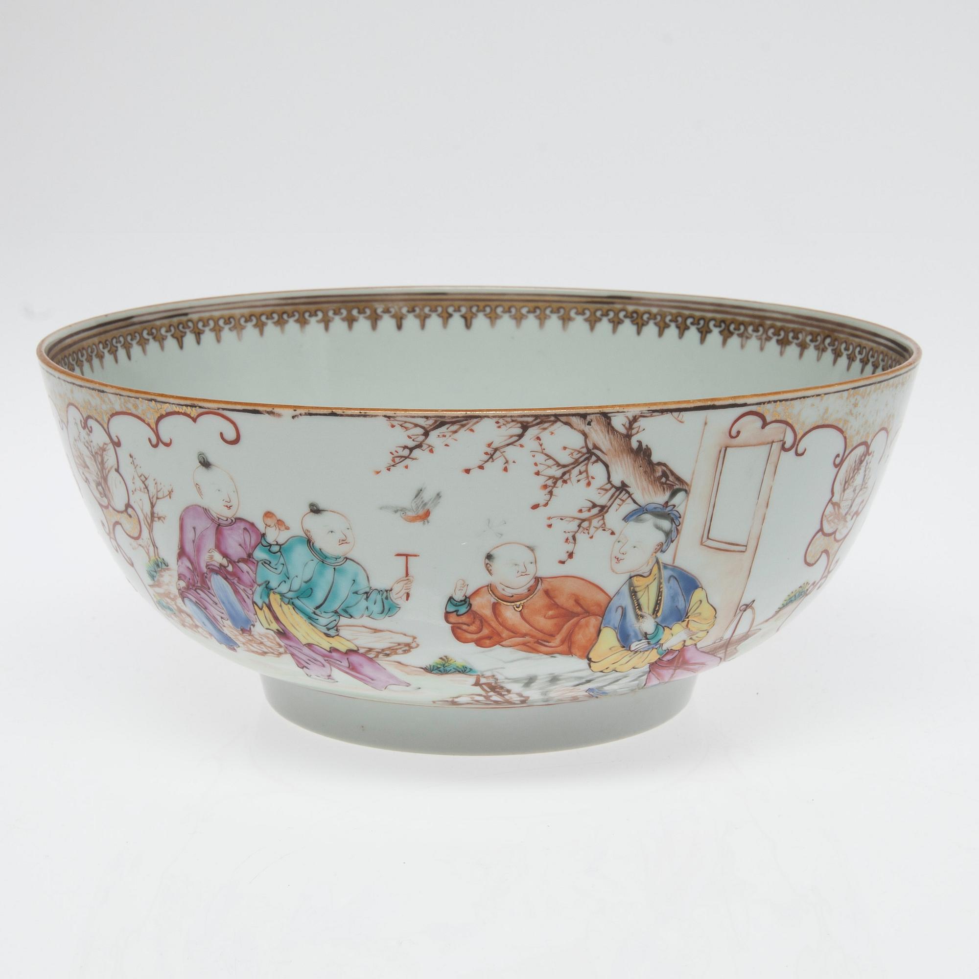 SKÅL, porslin, Kina Qianlong 1736-95.