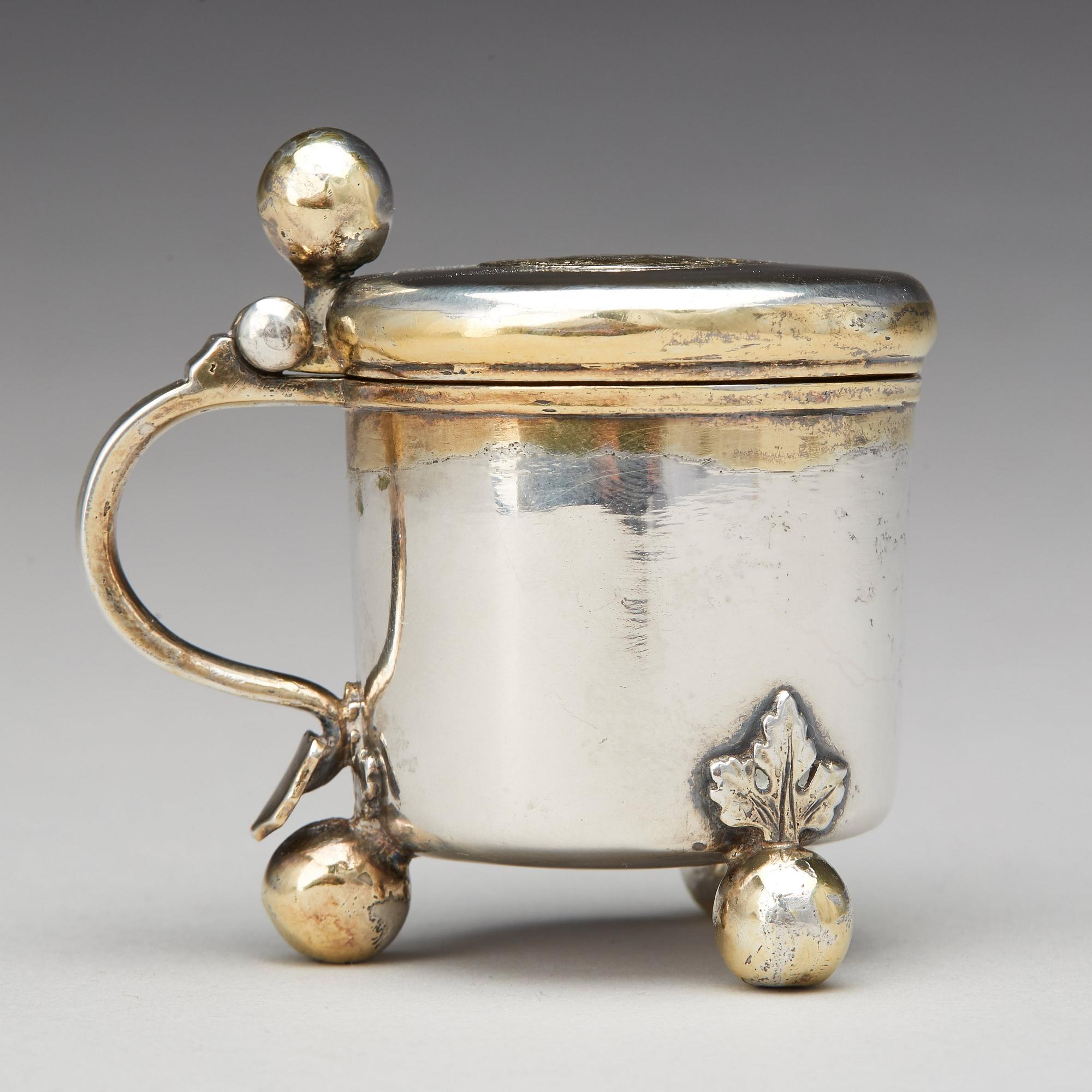 Johan Lorenz Starin, miniatyrdryckeskanna, silver, Stockhom 1742. Senbarock.