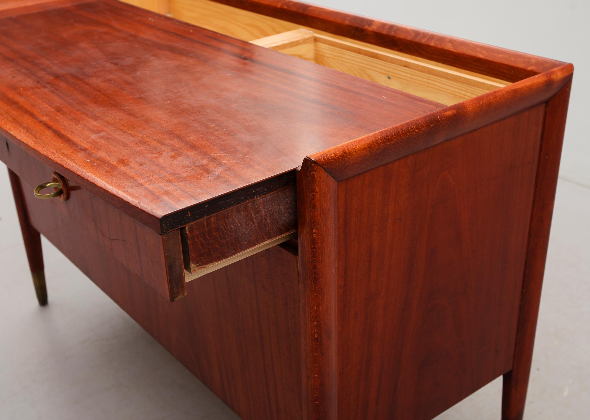 SIDEBOARD, 1900-talets andra hälft.