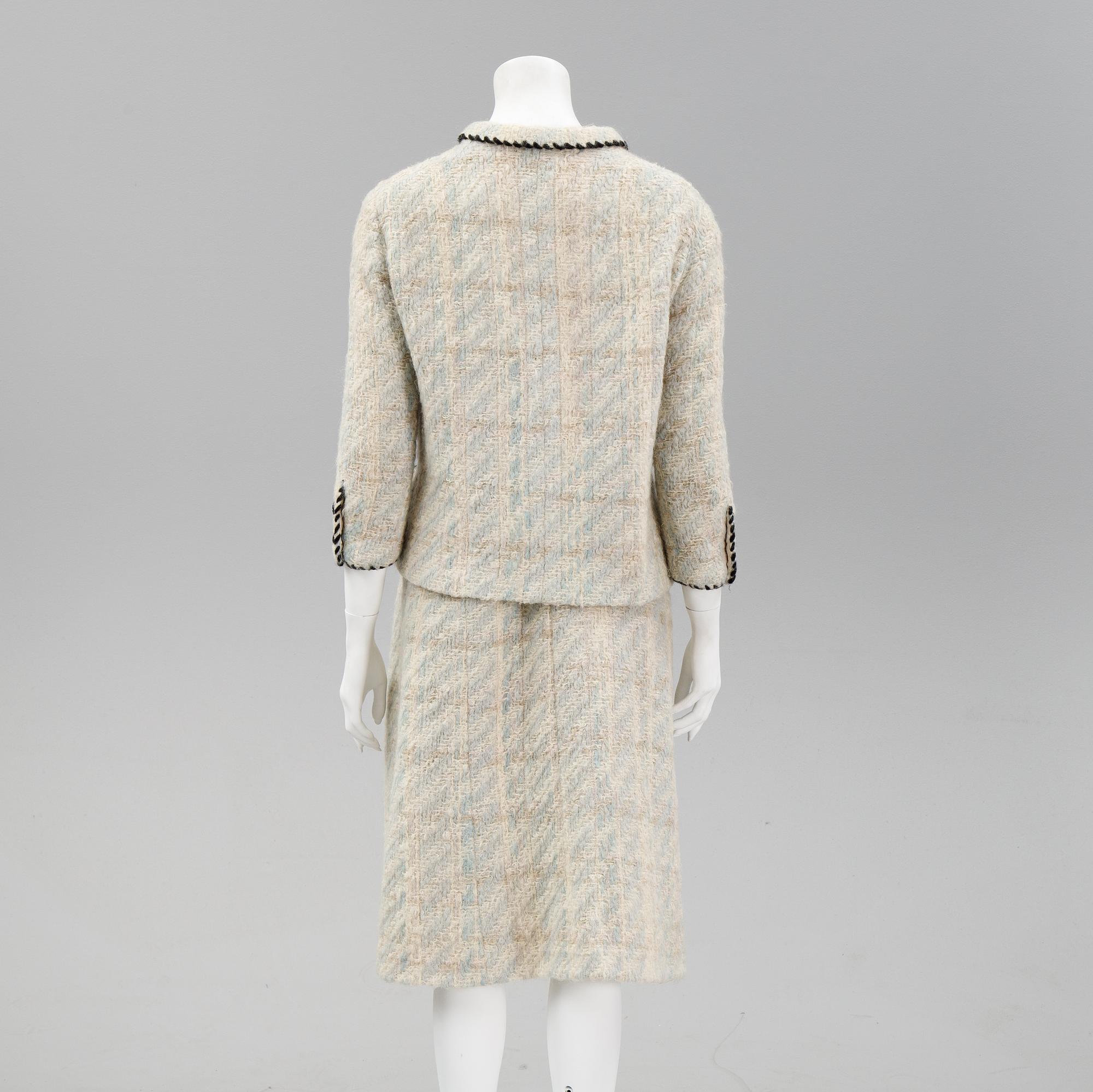 Chanel, dräkt, bestående av kavaj samt kjol, 1960-tal.