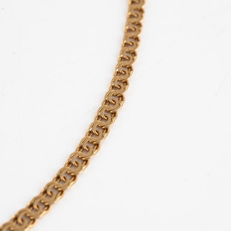 Necklace, 18k gold.