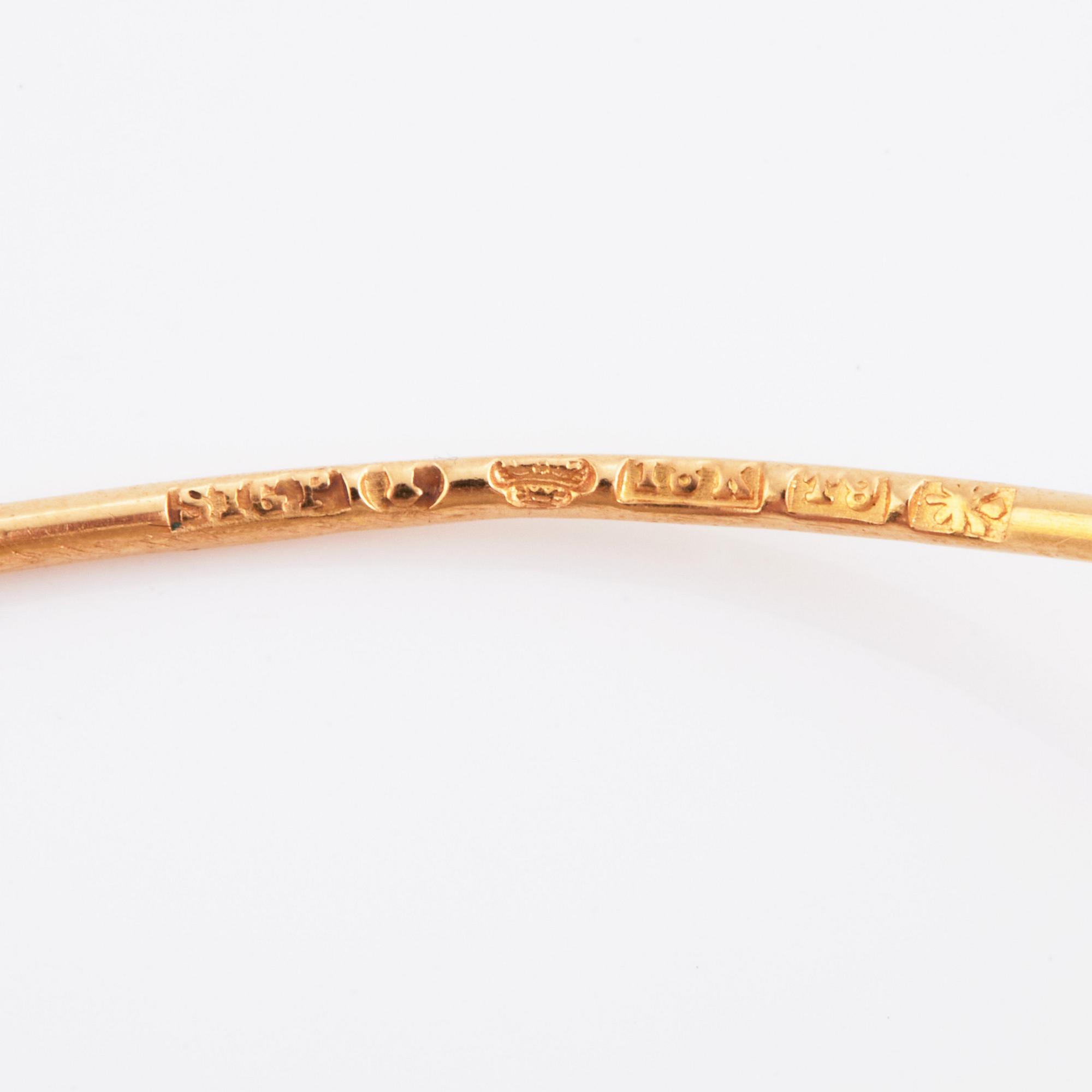 Sigurd Persson, ett par örhängen 18K guld, Stockholm 1969.