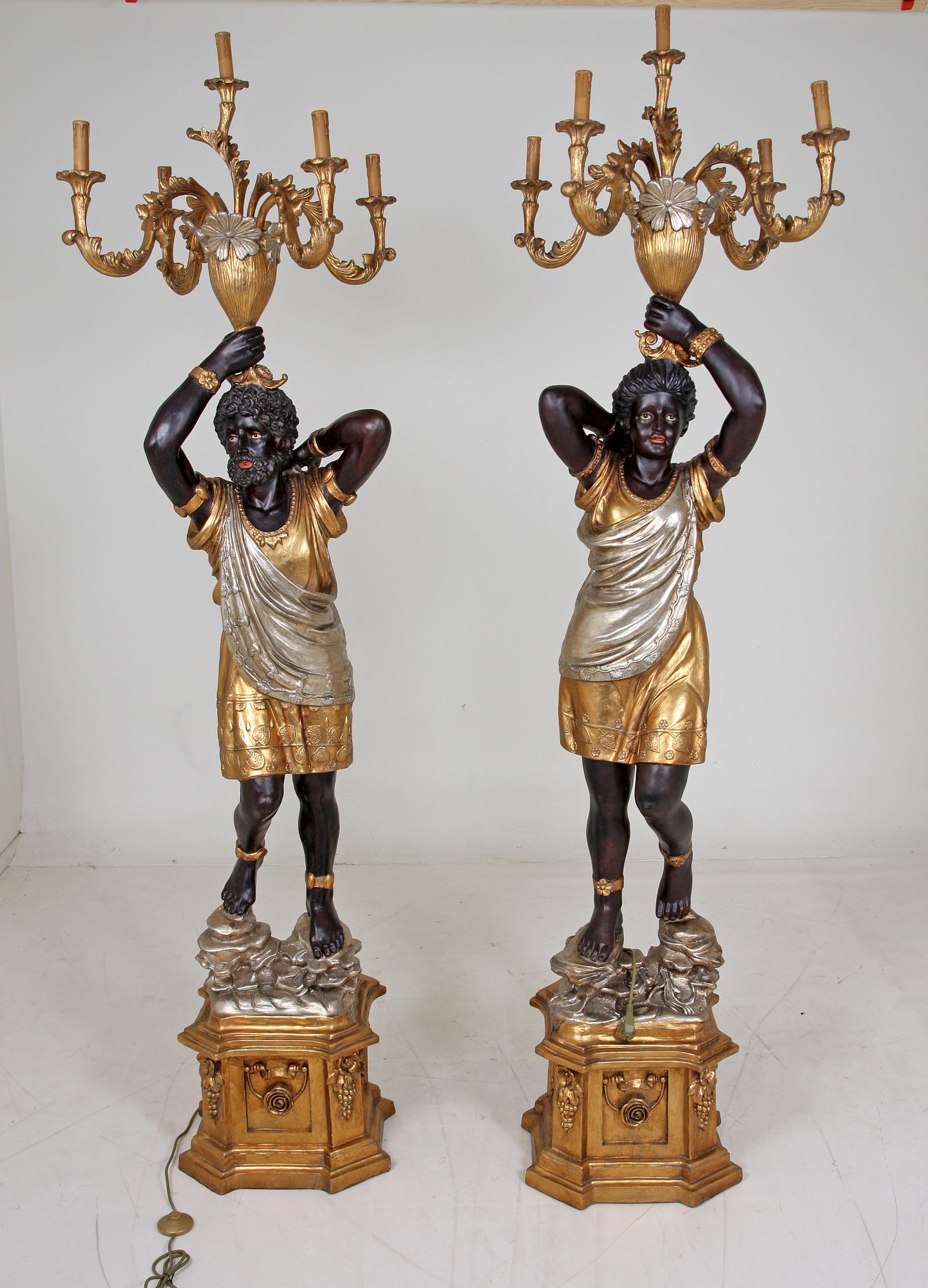 GOLVLAMPOR, ett par, venetiansk stil, 1900/2000-tal.
