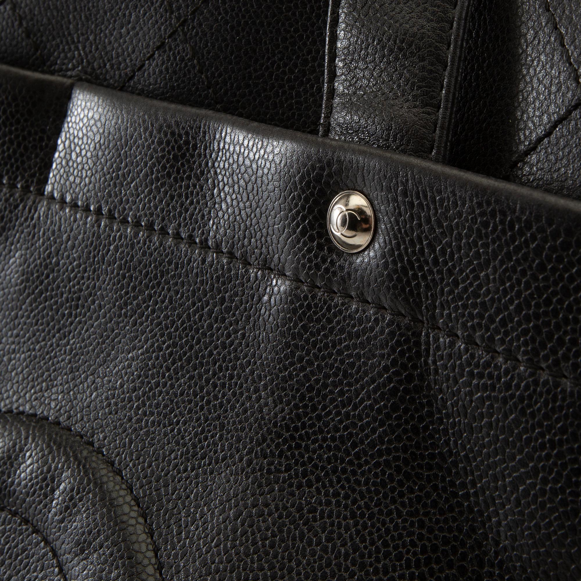 Chanel,.