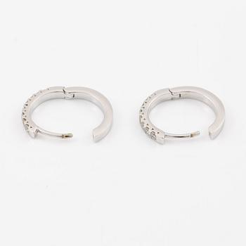Ett par örhängen 18K vitguld med flanderslipade diamanter.