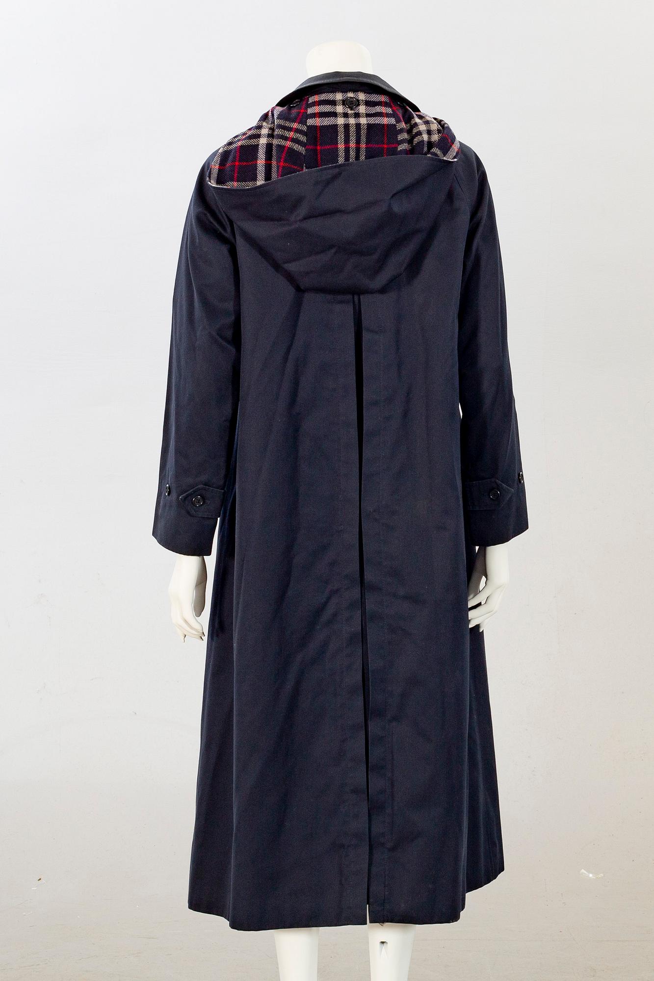 BURBERRY trenchcoat storlek M.