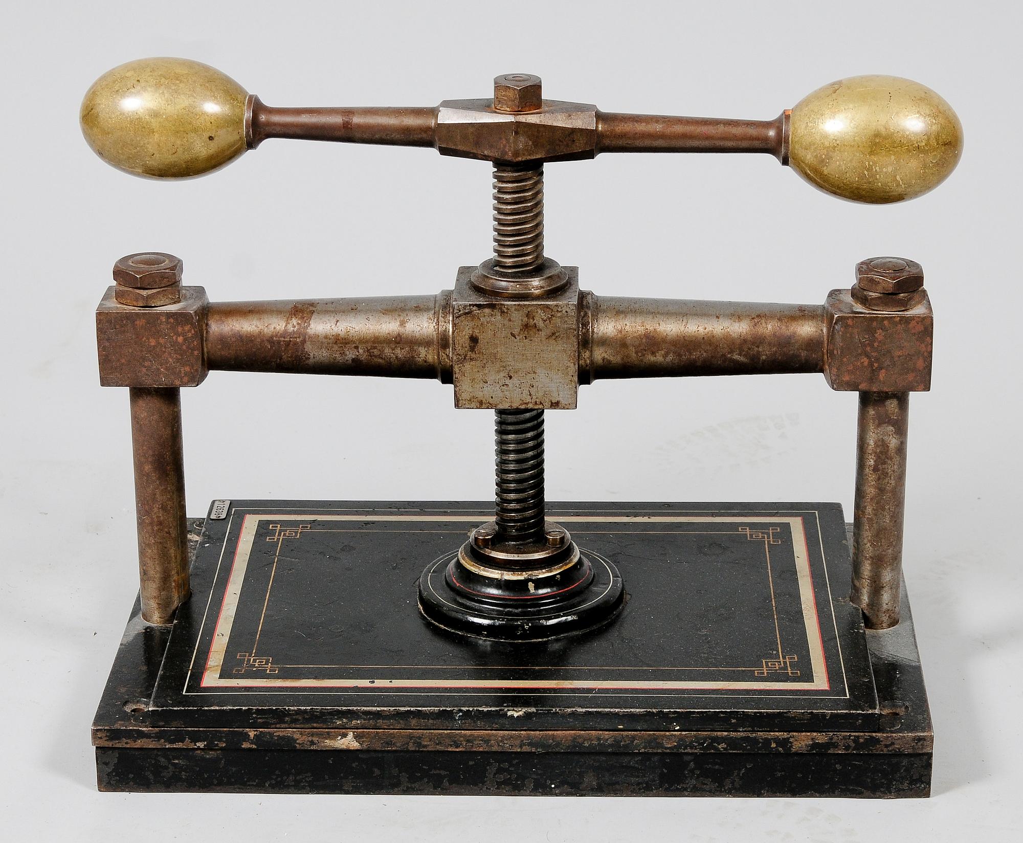 BOKPRESS , gjutjärn, sent 1800-tal.