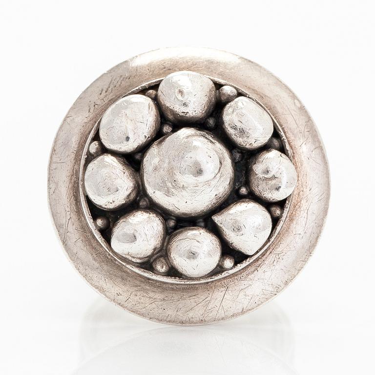 Saara Hopea, a silver ring, Ossian Hopea, Porvoo 1966.