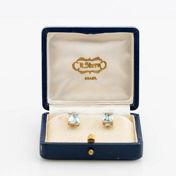 Earrings, a pair, 18K gold with aquamarines and diamonds.