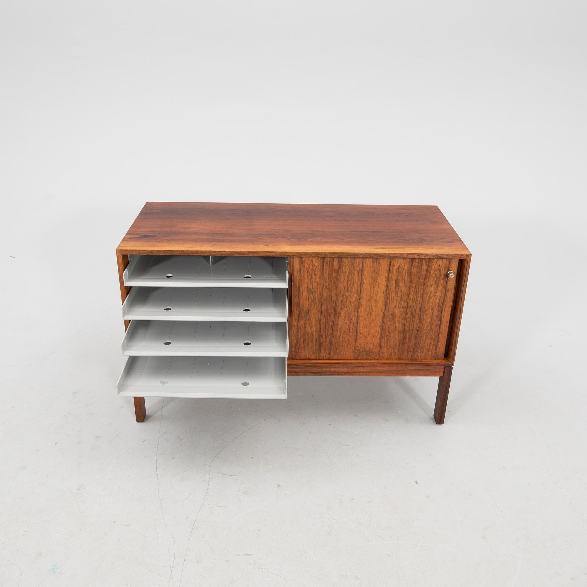 Sideboard manufacturer possibly Lelångs Möbelfabrik 1950/60s.