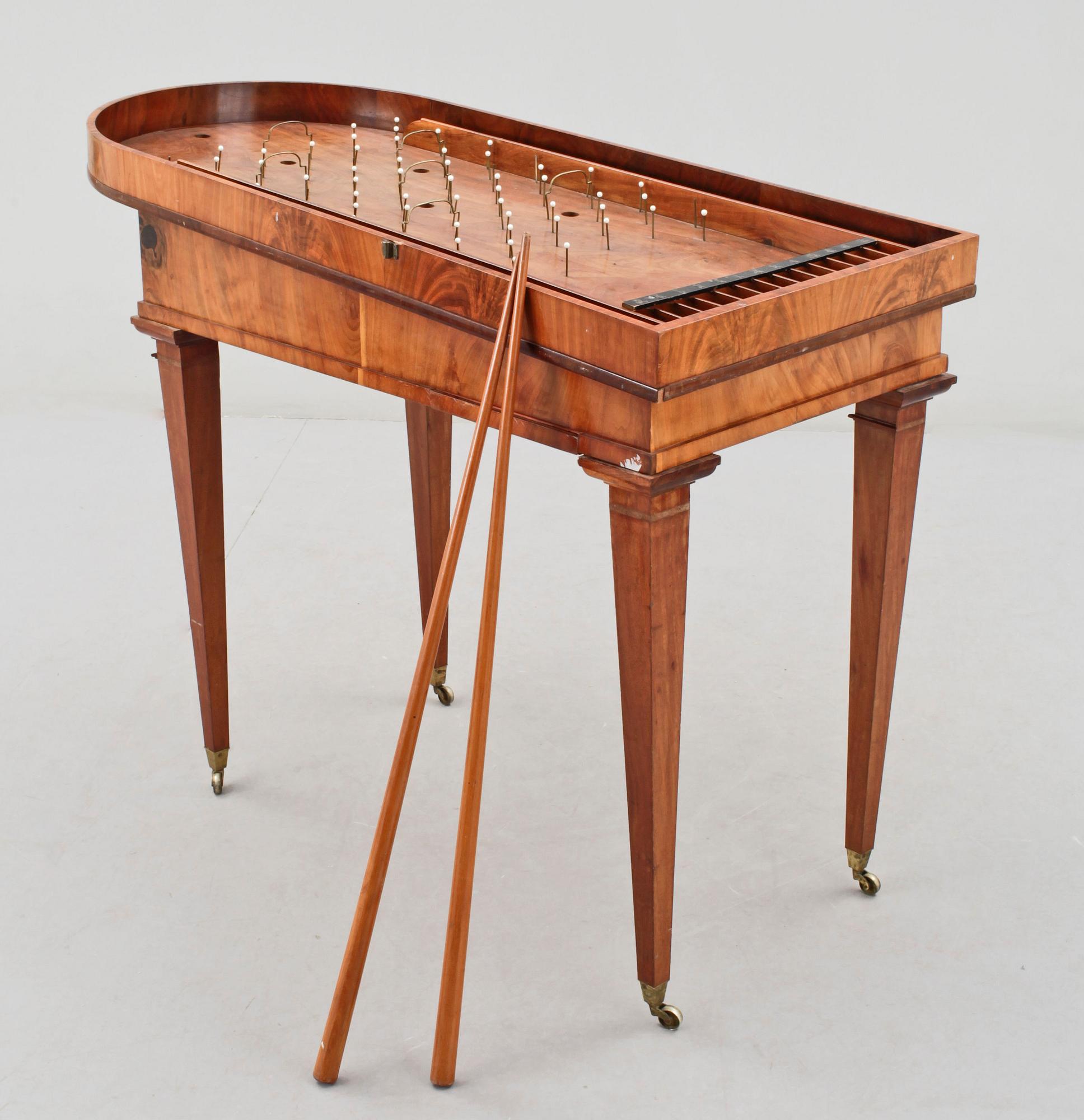 SPELBORD, empirestil, omkr sekelskiftet 1900.
