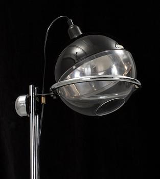 GOLVLAMPA, design Claéson-Bringzén.